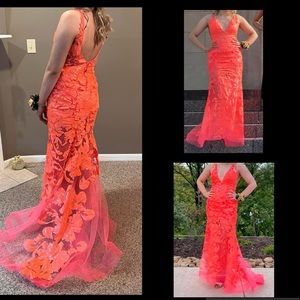 Jovani Dress Lace Deep V Neckline Mermaid Evening Gown. Size 4